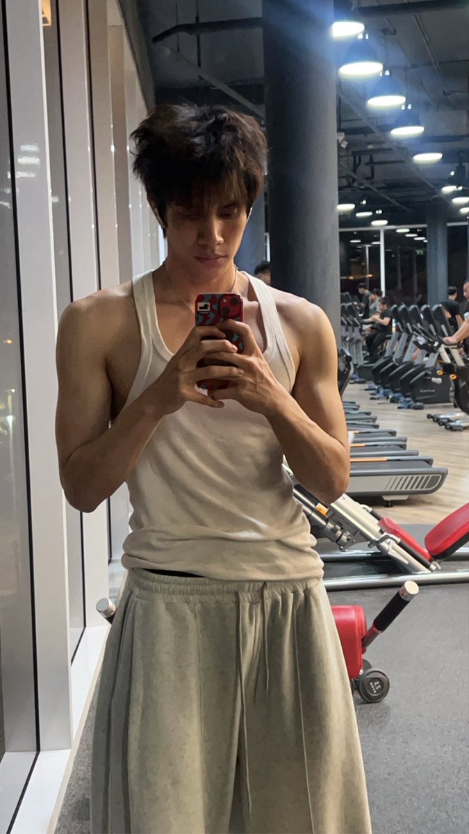 wooooyd's tweet photo. ดูรูปเก่าๆวนไปเนอะะ https://t.co/8s8ZbnF2od
