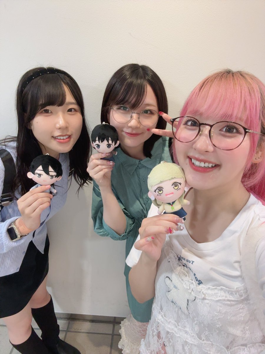 Yuna_tani's tweet photo. ナベサトﾆｯｼで正反対POPUP行ってきたよ〜〜〜ん🥰
ぬい活たのすぃ〜〜〜〜〜❣️❣️❣️
我らハンドメイド部でもあります💁🏻‍♀️

後日開封動画をば…🤭 https://t.co/I69DEhGvoq