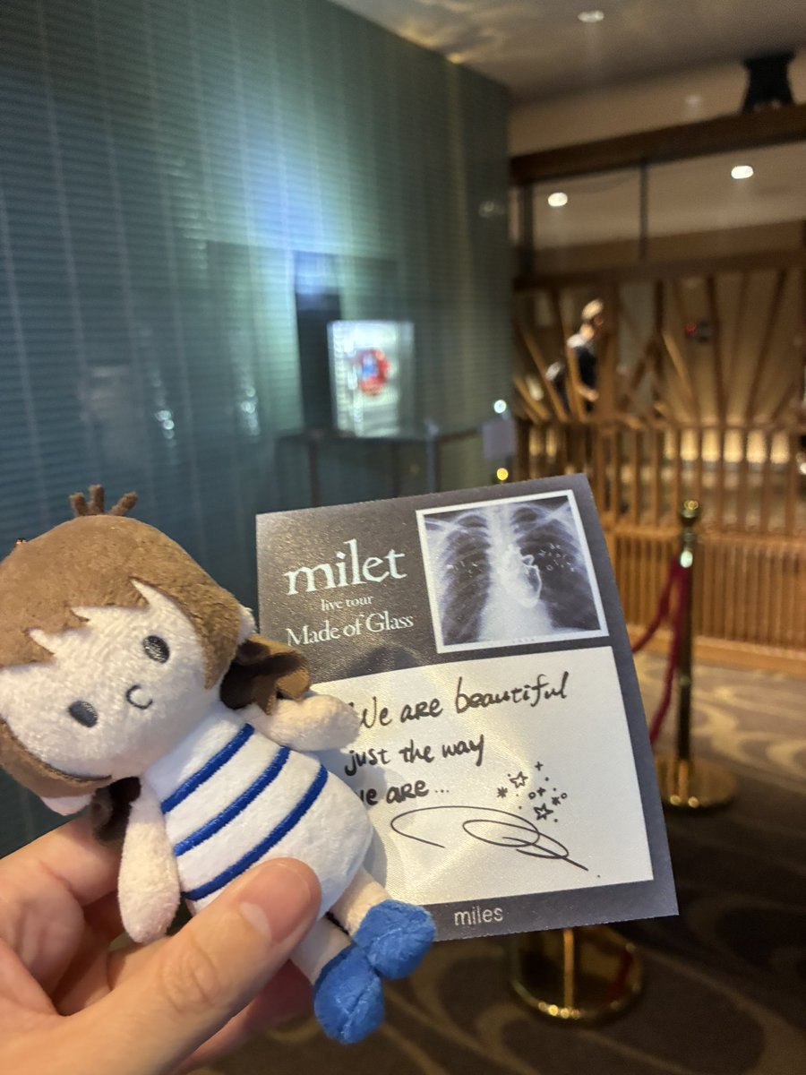 ashikusaku's tweet photo. 幸せをありがとう😭✨
ありがとう！大好き！
が溢れるライヴ🥰❤️
#mile
#miles
#milet_MadeofGlass https://t.co/xAkPKQQaAC