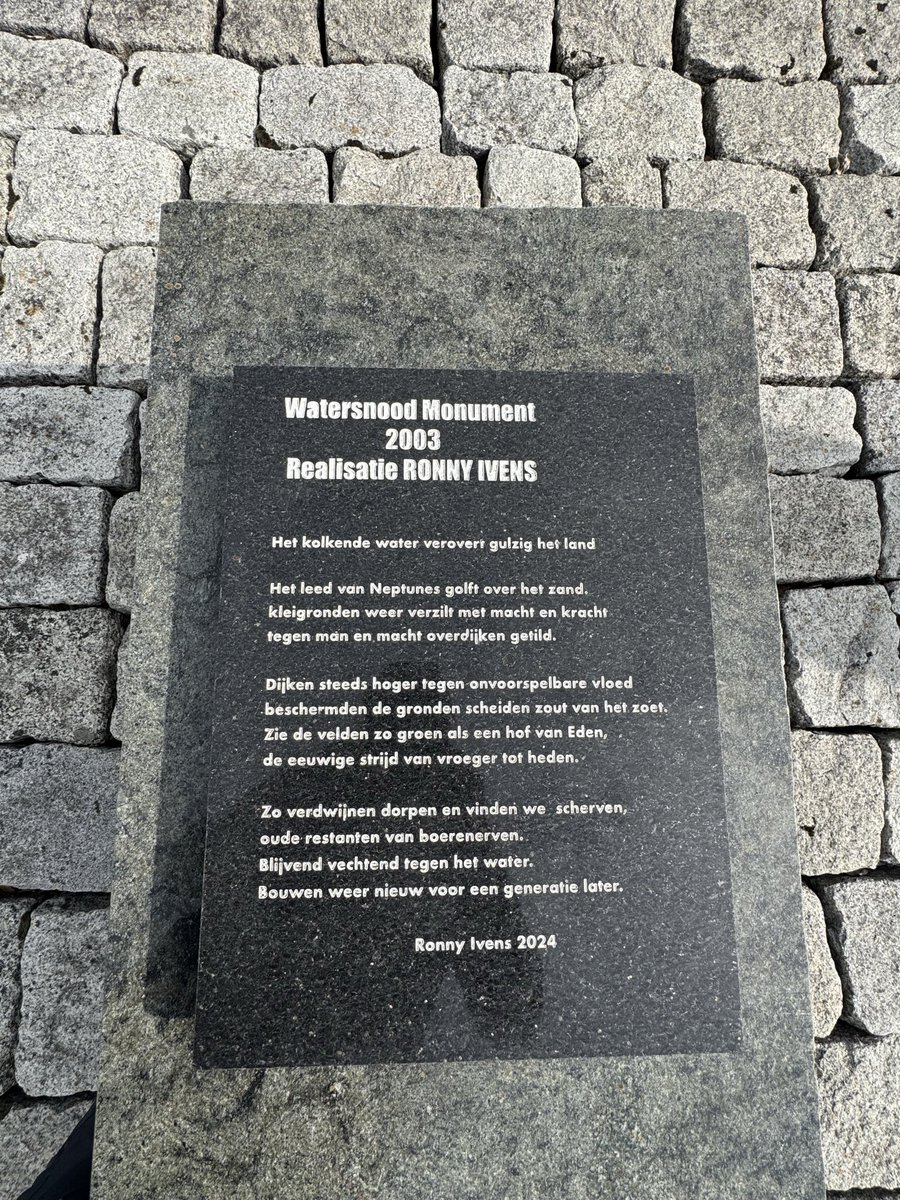 hon_joke's tweet photo. Bij #Paal aan de #Westerschelde #tSchor #restaurant en het #Watersnoodmonument aan de #Kruisstraat gisterenmiddag 
#Fietsen 
Goedemorgen wens jullie een fijne zondag toe!😘☕️👋🏼 https://t.co/lsIFZCf65A
