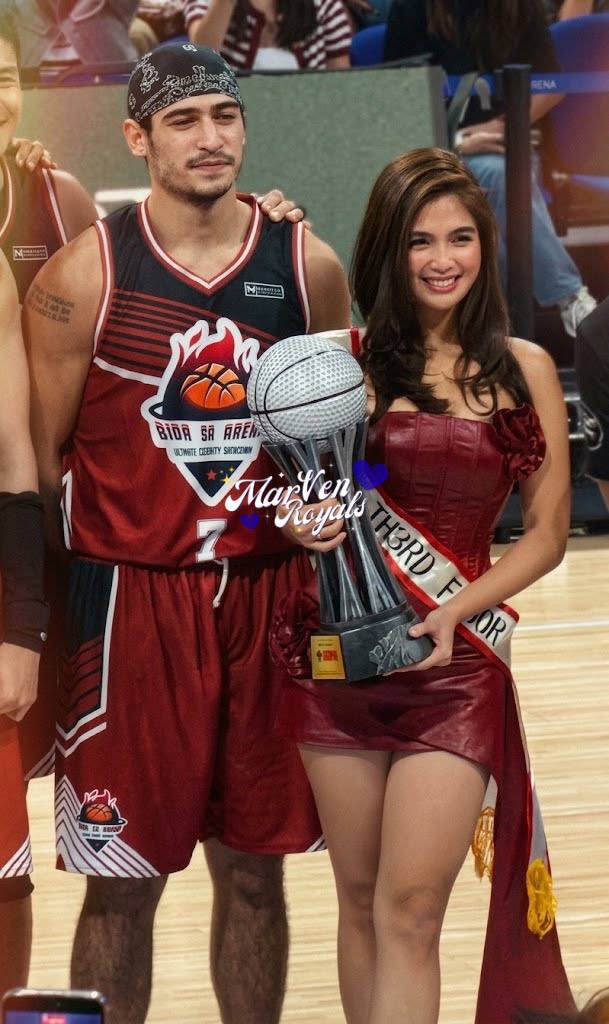 MarVenRoyalsOFC's tweet photo. The winner takes it all — not just the match, but the hearts of the Cebuanos and the MarVen fam! 🏀🔥

Marco & Heaven proved once again that victory shines brighter when shared with the people who cheer the loudest. 😍

Paldong paldo tayo, fam! 🤩💯

#MarVen #MarcoGallo #HeavenPeralejo #BidaSaArenaTheRematch