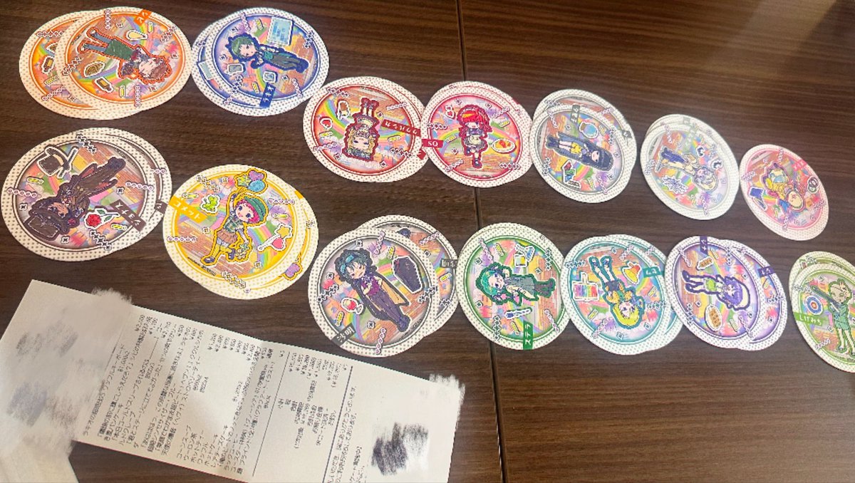 hoshiimo_014's tweet photo. い〜おカフェで14種類のコースターコンプする任務完了_______ https://t.co/6FKRNHbJf3