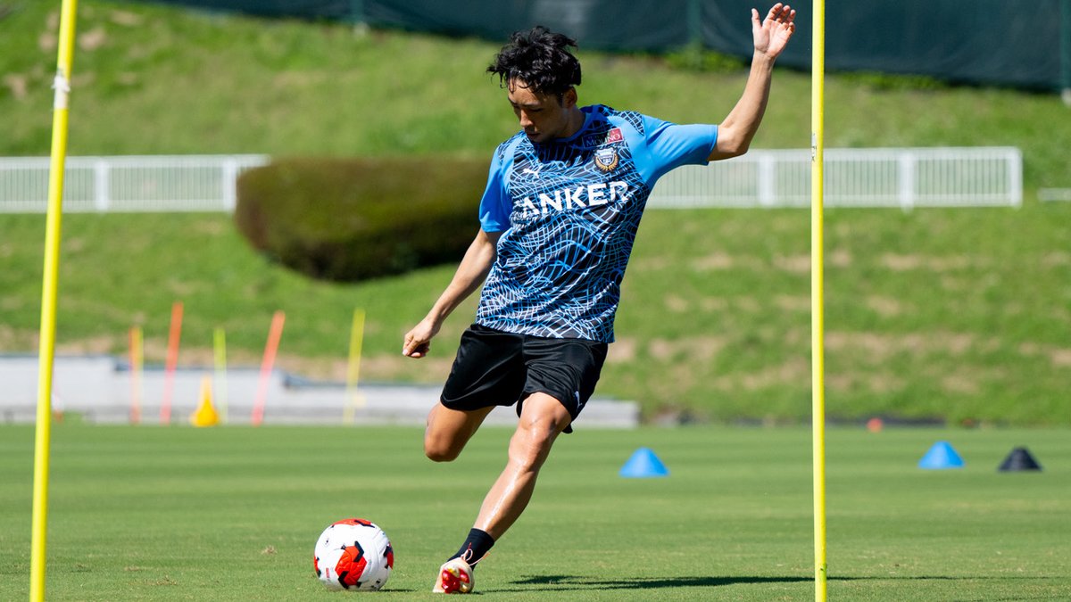 frontale_staff's tweet photo. ／
トレーニング映像を公開しました🎥
＼

9/25（金）麻生グラウンドでのトレーニングの様子をお届けします。
ぜひ、ご覧ください!

ご視聴は公式YouTubeチャンネルにて🐬
⏩https://t.co/8UvlxNRPhA

【広報】#frontale https://t.co/dZ7XHV4bFO