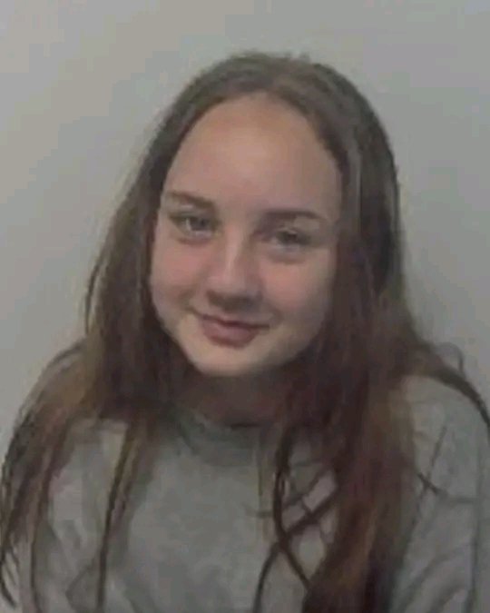 FreyjaBakke's tweet photo. Have you seen Hermione who is missing from Kent but was last seen in Hastings?

The 14-year-old was last seen on Friday 25 September at around 11am.

Hermione is 5'3 with straight brown hair, and was wearing a hoodie, grey tracksuit bottoms and a beige bag.

If you see her, or have any information of her whereabouts, please call 101 quoting serial 652 of 25/09.
#Hastings 
#Kent 
#Missing