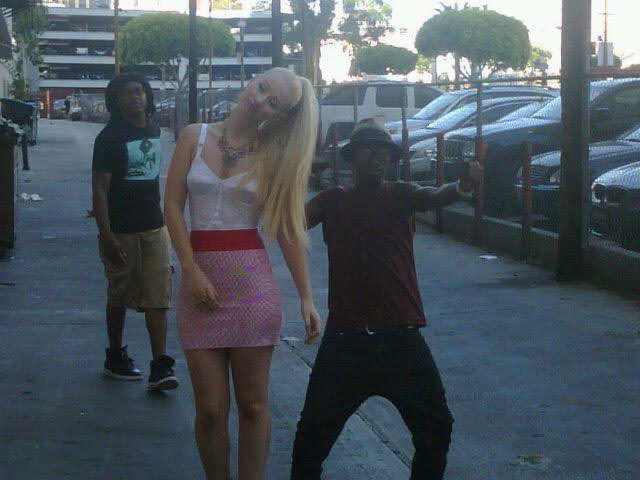 iggyghetto's tweet photo. body tea.. no money no family 16 in the middle of miami https://t.co/69w9Spn1UE
