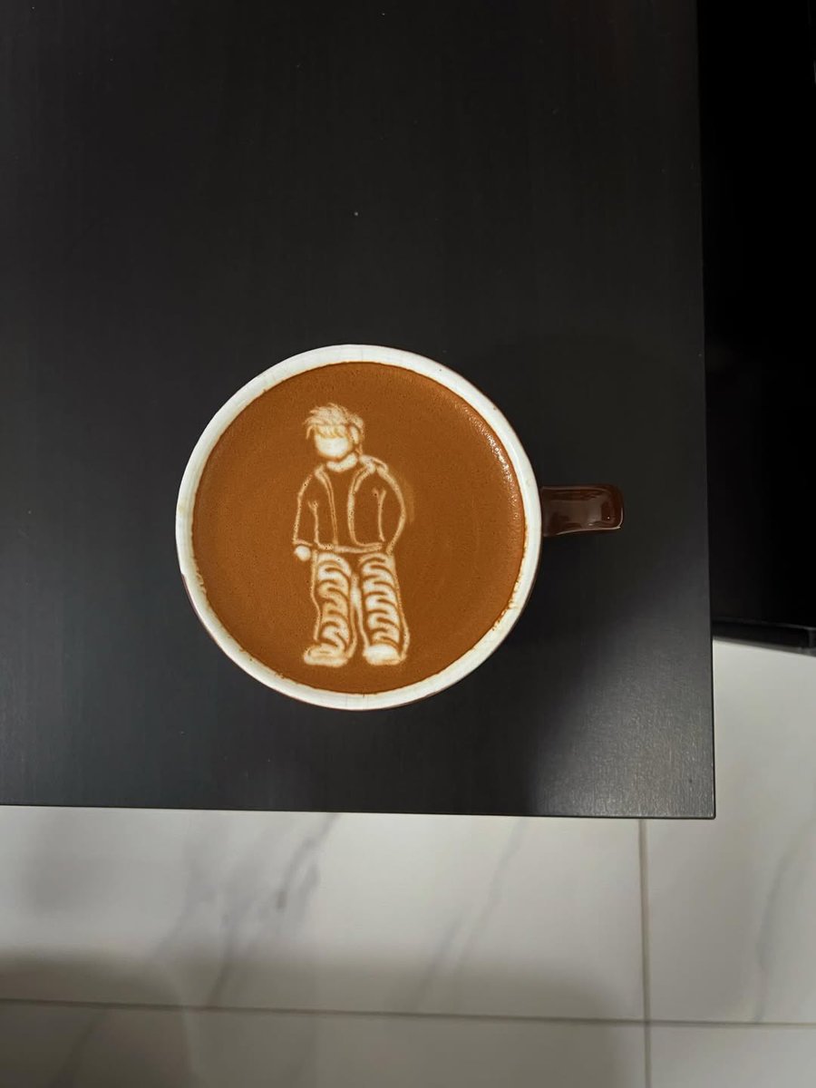 violetandersoni's tweet photo. Shengz Style. Start again. Coffee art by @barista_shengz. https://t.co/uBGzY833St