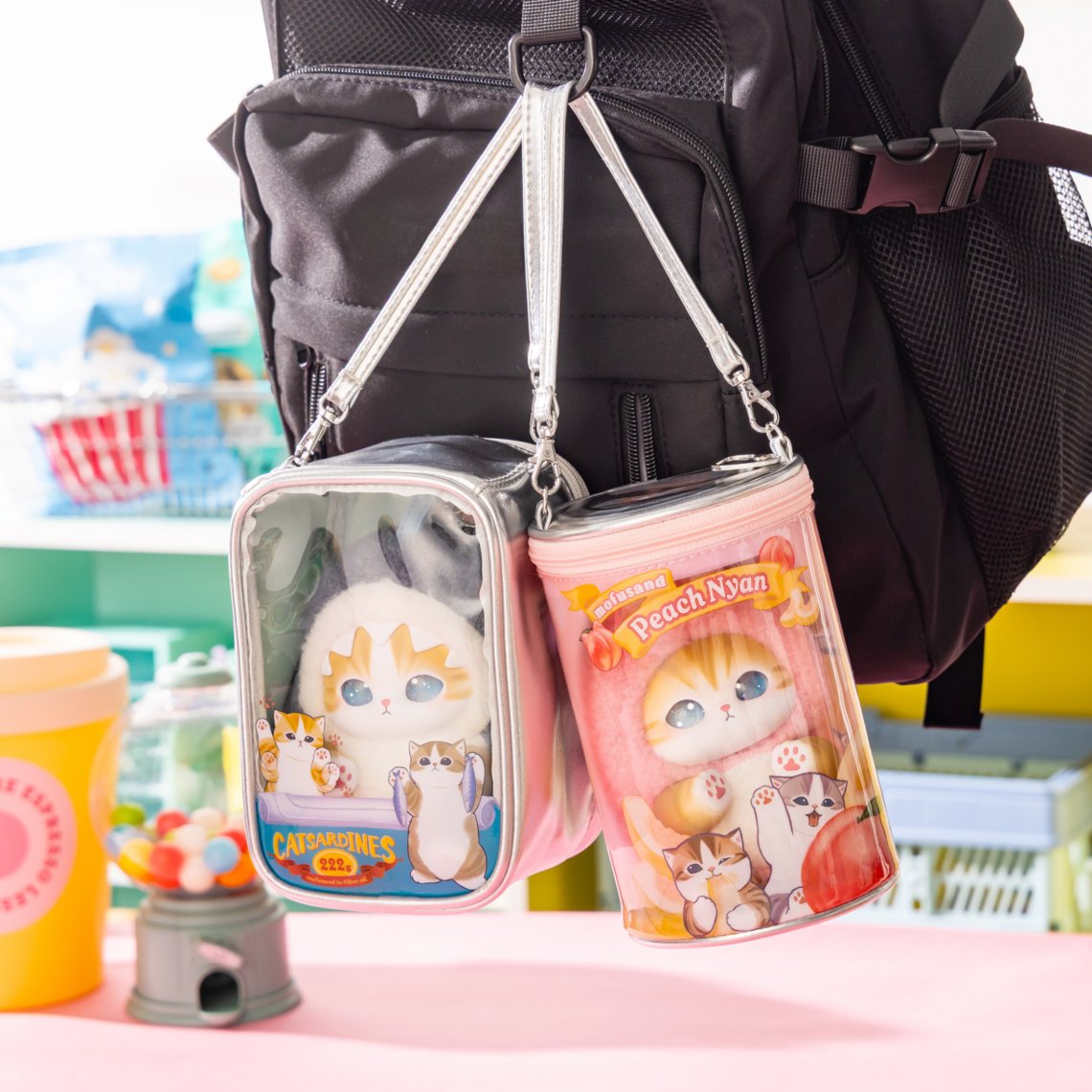 mofusand_market's tweet photo. 🥫新商品🥫

𝗺𝗼𝗳𝘂𝘀𝗮𝗻𝗱 Meow Meow MART
『マスコットポーチ(オイルサーディン缶 / もも缶)』
各 2,860円(税込)

大切なマスコットを
やさしく守って持ち歩き🎒✨

缶詰にすっぽり収まる
にゃんこがかわいい🐱🍑

#もふもふマーケット にて
10/2(金)11時販売開始🛒

#mofusand #モフサンド https://t.co/x5yqY4vDMW