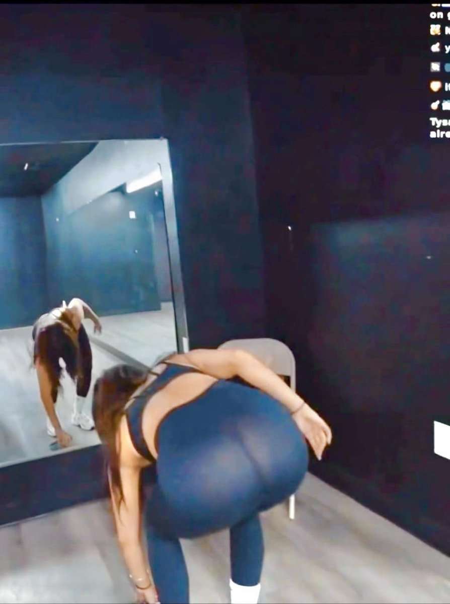 allaboutcinna's tweet photo. Such a phat ass she has #cinna #nutty #nsfwtwtًً #goon @cinnabrit https://t.co/WkmU3XrX7N