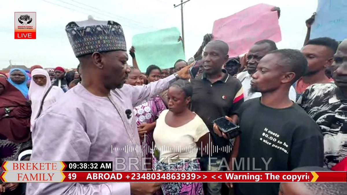 breketeConnect's tweet photo. “WE HAVE NOWHERE TO GO!” Jabi Daki Biyu Residents Cry Out After Demolition

Residents of Jabi Daki Biyu in Abuja have arrived at Brekete Family with their children, seeking help after what they describe as the demolition of their homes.

The residents allege that they received a 72-hour notice to leave the community, but claim that before the 72 hours elapsed, bulldozers arrived and began pulling down houses.

According to the affected residents, many families had little or no time to remove their belongings before their homes were demolished. Some say their properties and personal belongings were destroyed in the process.

Now, they say they have been left homeless with their children and with nowhere to go.

💔 The emotional scenes at Brekete Family saw residents crying and appealing for intervention, saying they came to the programme because they consider the Ordinary President their last hope.

The Ordinary President addressed the affected residents during the programme and promised to pursue the matter and seek justice for them.

The residents are calling on the relevant authorities, including the FCT administration, to address their grievances and the circumstances surrounding the demolition.

⚖️ The situation raises serious questions about due process, adequate notice, the protection of residents' belongings, and what happens to families left without homes following demolitions.

This report presents the residents' account of events; the authorities and other relevant parties should have an opportunity to respond to the allegations.

Video 👉🏿 https://t.co/YgjpvbOWqa