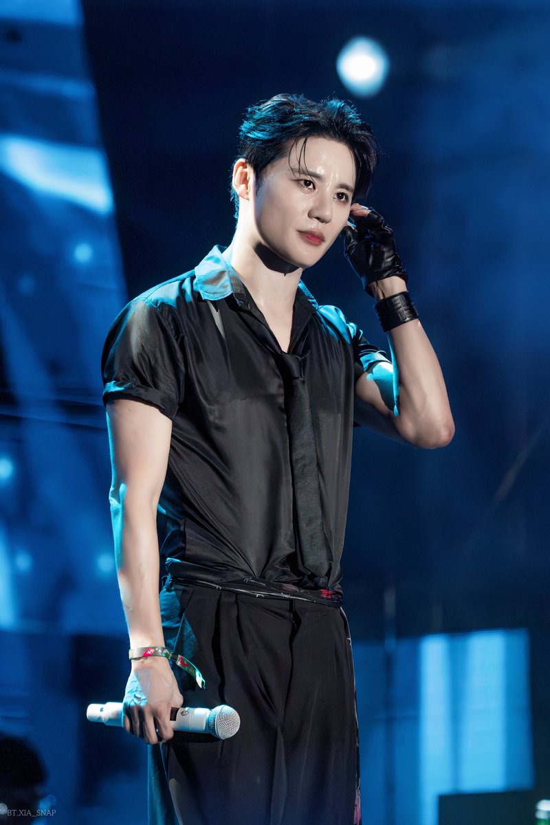BTXIA_SNAP's tweet photo. 260906 사운드플래닛페스티벌

온도 차이가 너무한😇
⠀
#XIA #김준수 #ジュンス #金俊秀 https://t.co/hqsrqYKMZy