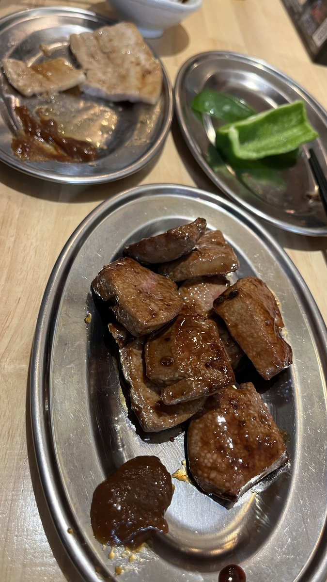 raoshipo's tweet photo. 大口商店街のたまに行くお米屋さんの立ち飲みスペース。
レバー焼きとかうまかったー。
＃大口　＃西村米店　＃立ち飲み https://t.co/GuHGnCYKGh