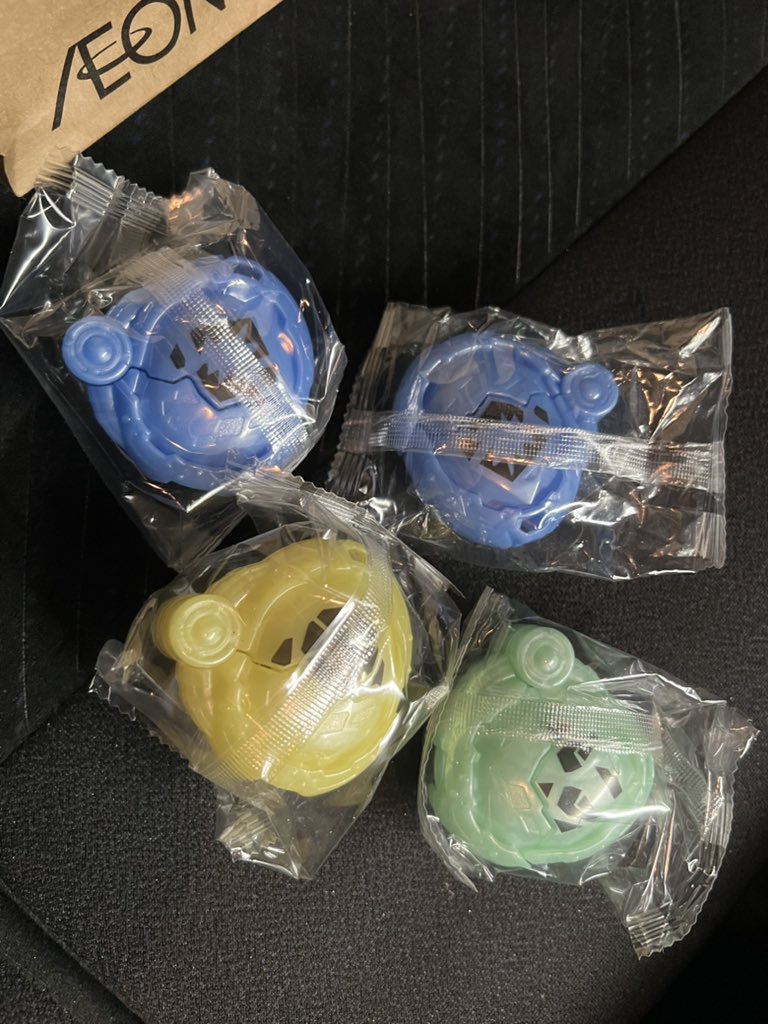 MOMOTO999's tweet photo. やっと見つけたと思ったらこれか… https://t.co/hShUHT74kx