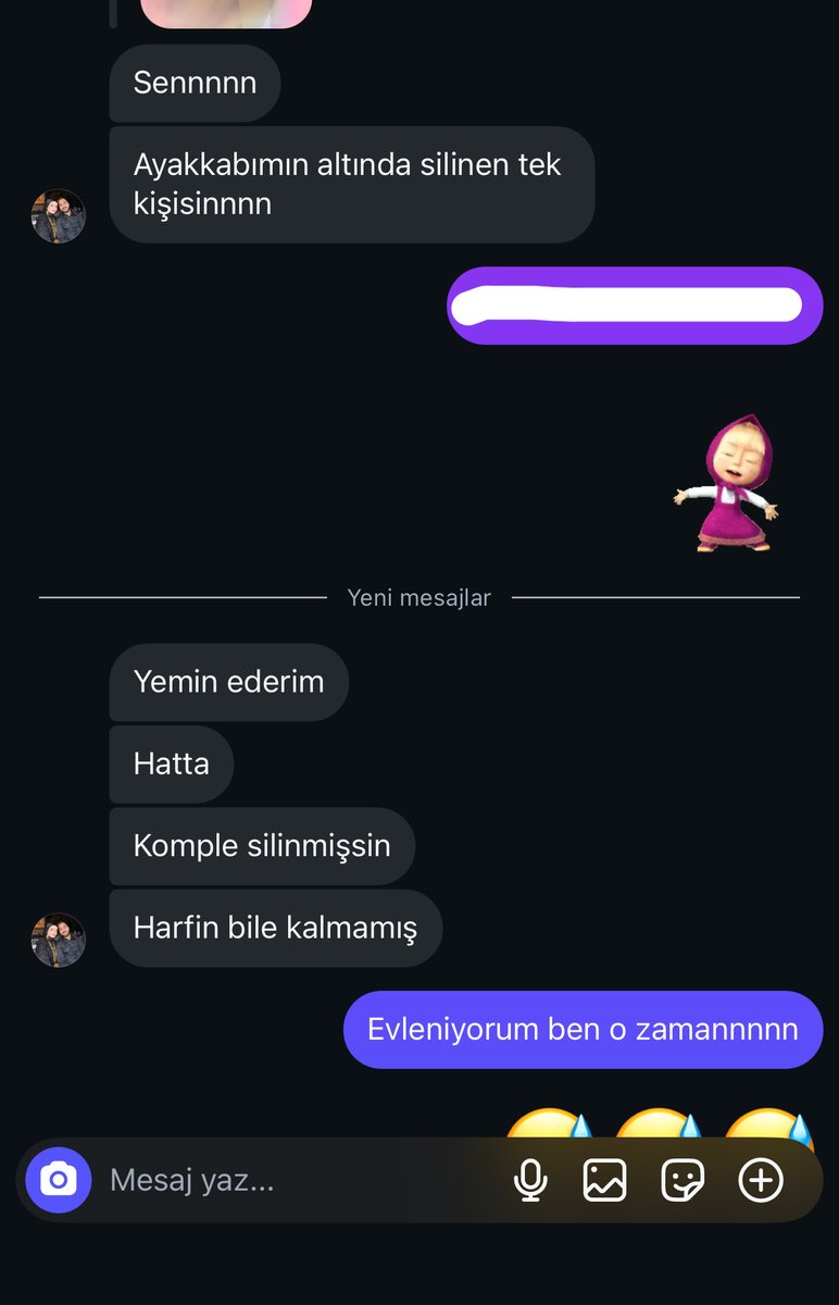hafifeserekli's tweet photo. Eeee ben evleniyorum o zaman 😅😅😅😅 https://t.co/Y53YpqHpNF