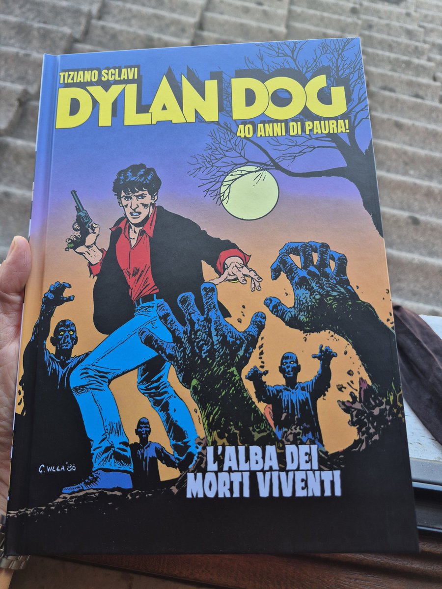 LaIsaRinaldi's tweet photo. Un pochino in ritardo ma auguri, #DylanDog. 
Un figo senza tempo.
#CosaLeggoNelWeekEnd @artdielle https://t.co/mj2acON9Jy