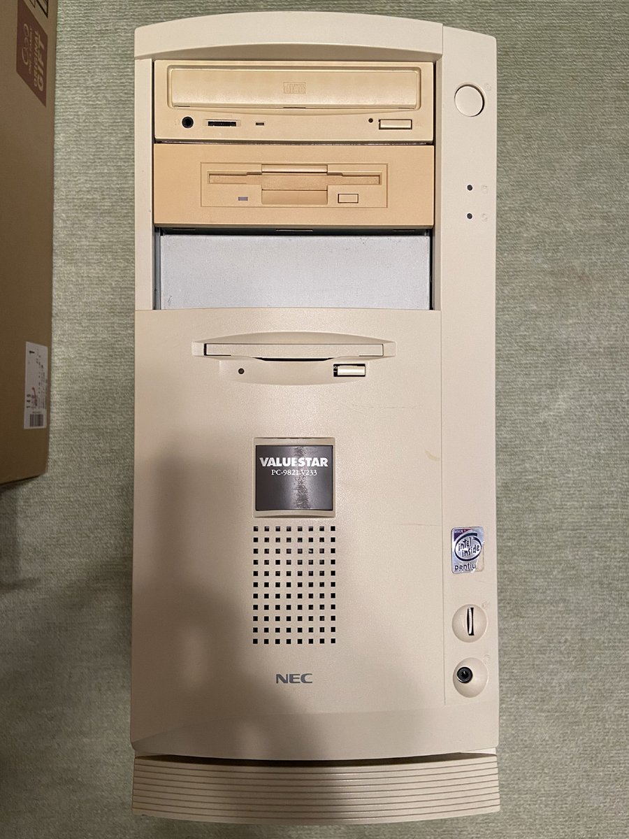 TfsJilly's tweet photo. 10日経っても残っていたので買ってきた https://t.co/CRH3P0PNF3