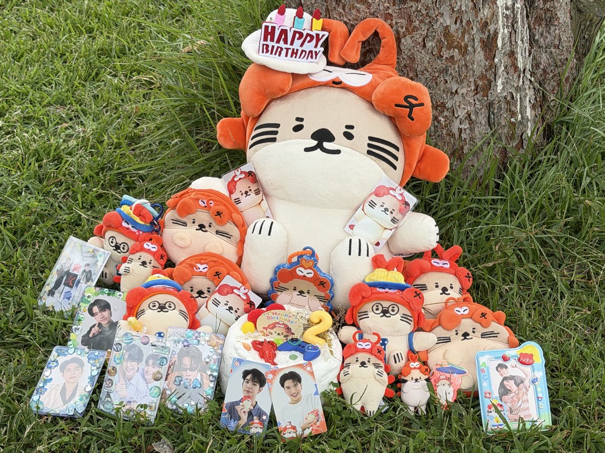 gloriosa_st's tweet photo. ぬんちゃん、お誕生日おめでとう🎂💖今日もとても可愛かった✨遠くまで来てくれてありがとね。
これからもますます活躍の場が広がりますように。

2Y LITTLE BOY NONGNOOONG
#เจ้าตัวเล็กน้องนุ่งสองขวบแล้วงับ
NONGNOOONG JOY CHARA GUNMA
#CharaCarnivalxNongNooong https://t.co/Ecyuxi1oEs