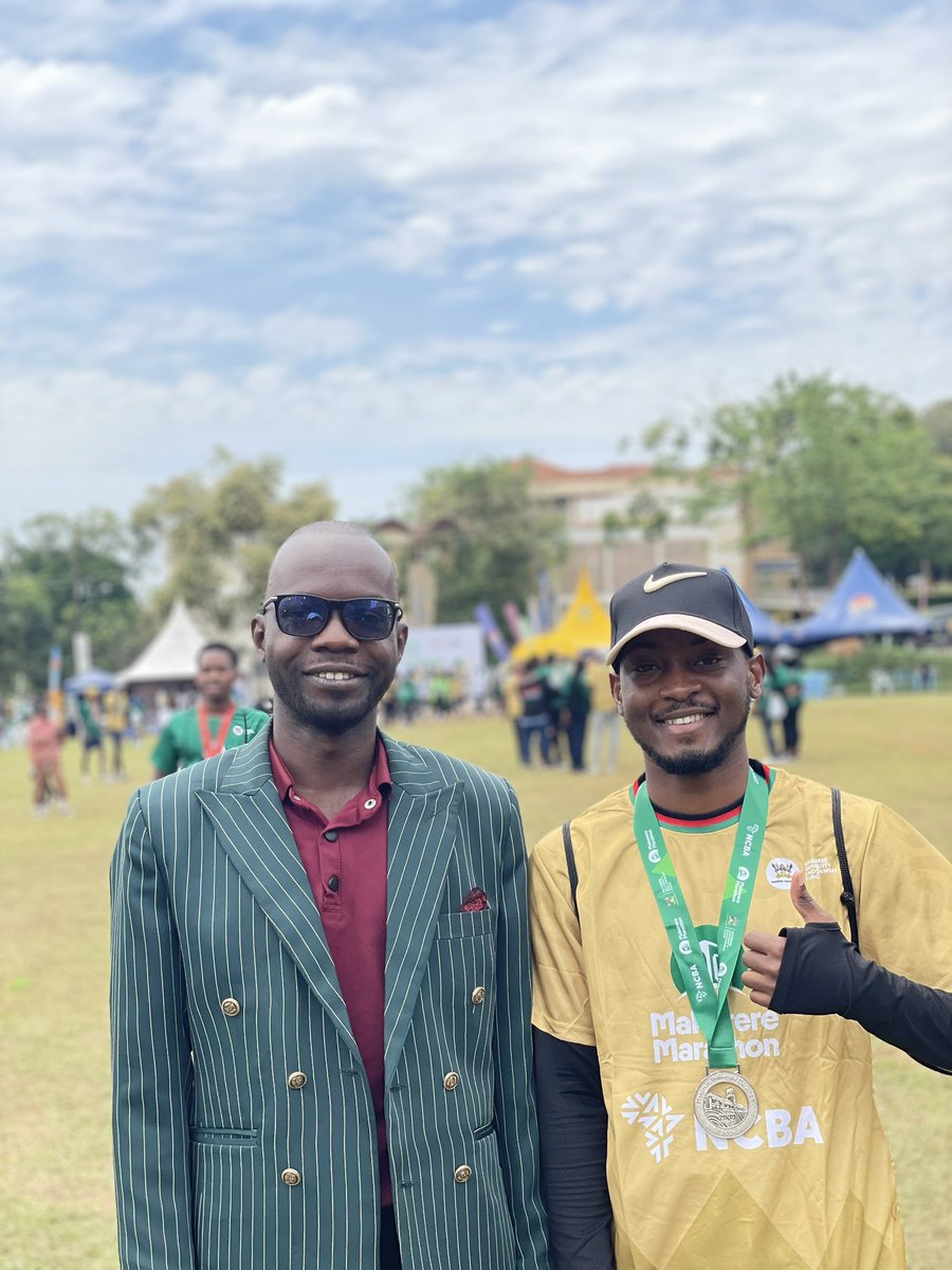 RT_Baguma's tweet photo. Today at the #MakRun I met the man who speaks nothing but the absolute truth😂 https://t.co/ceU5BT7IGd