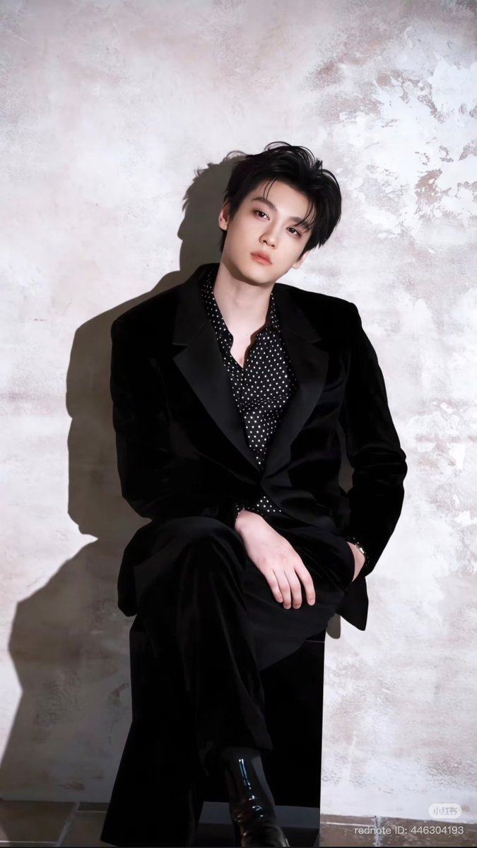 txning__'s tweet photo. 매년 더 잘생겨지는 거 실환가 https://t.co/lcZyKVCYeQ