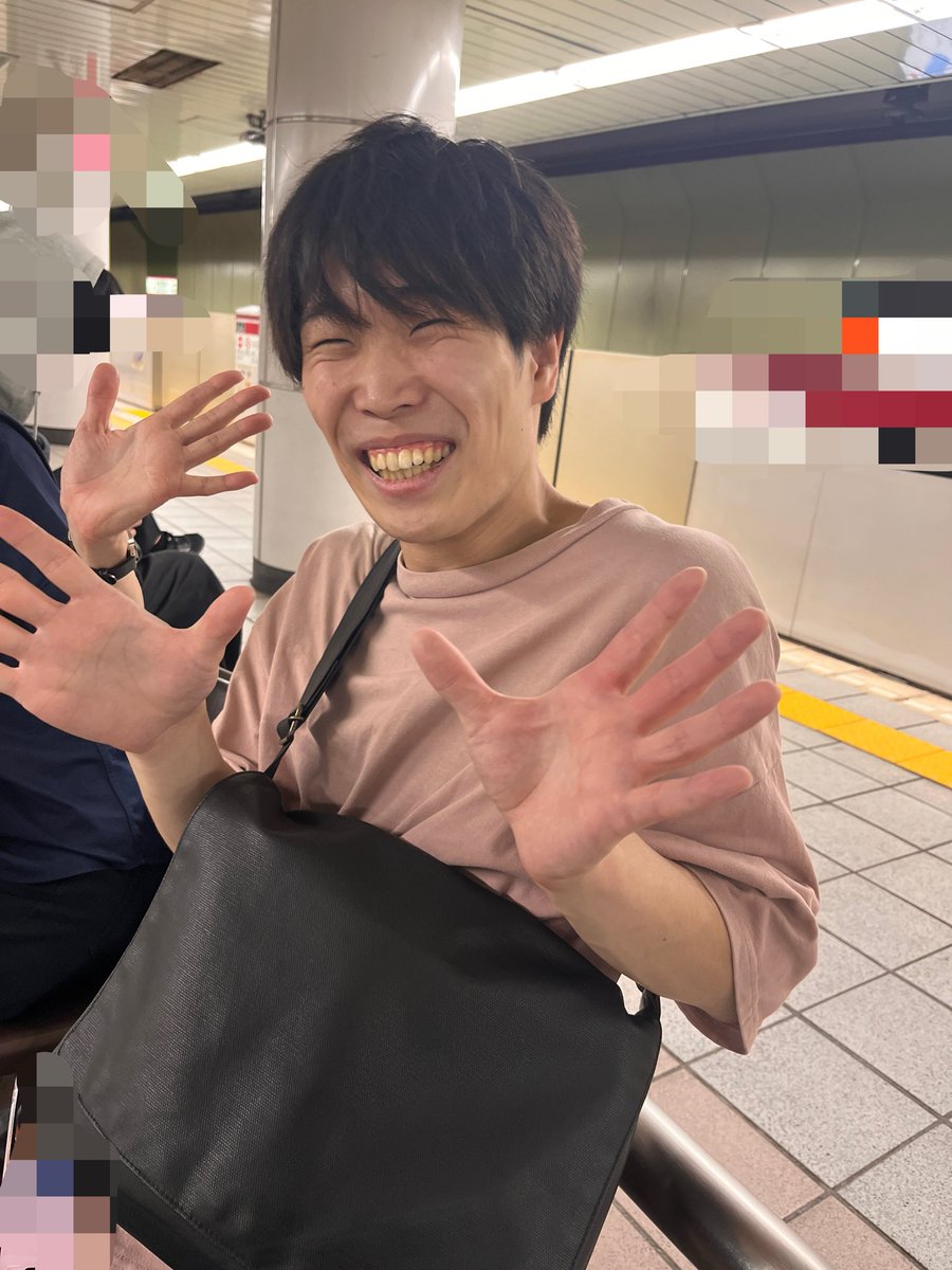 natsuki10ru's tweet photo. ワークショップ係
バースデーボーイ🎂㊗️

弥真人さんおめでとうございます🎉

早く言ってよ！笑 https://t.co/EPHwTojQC9