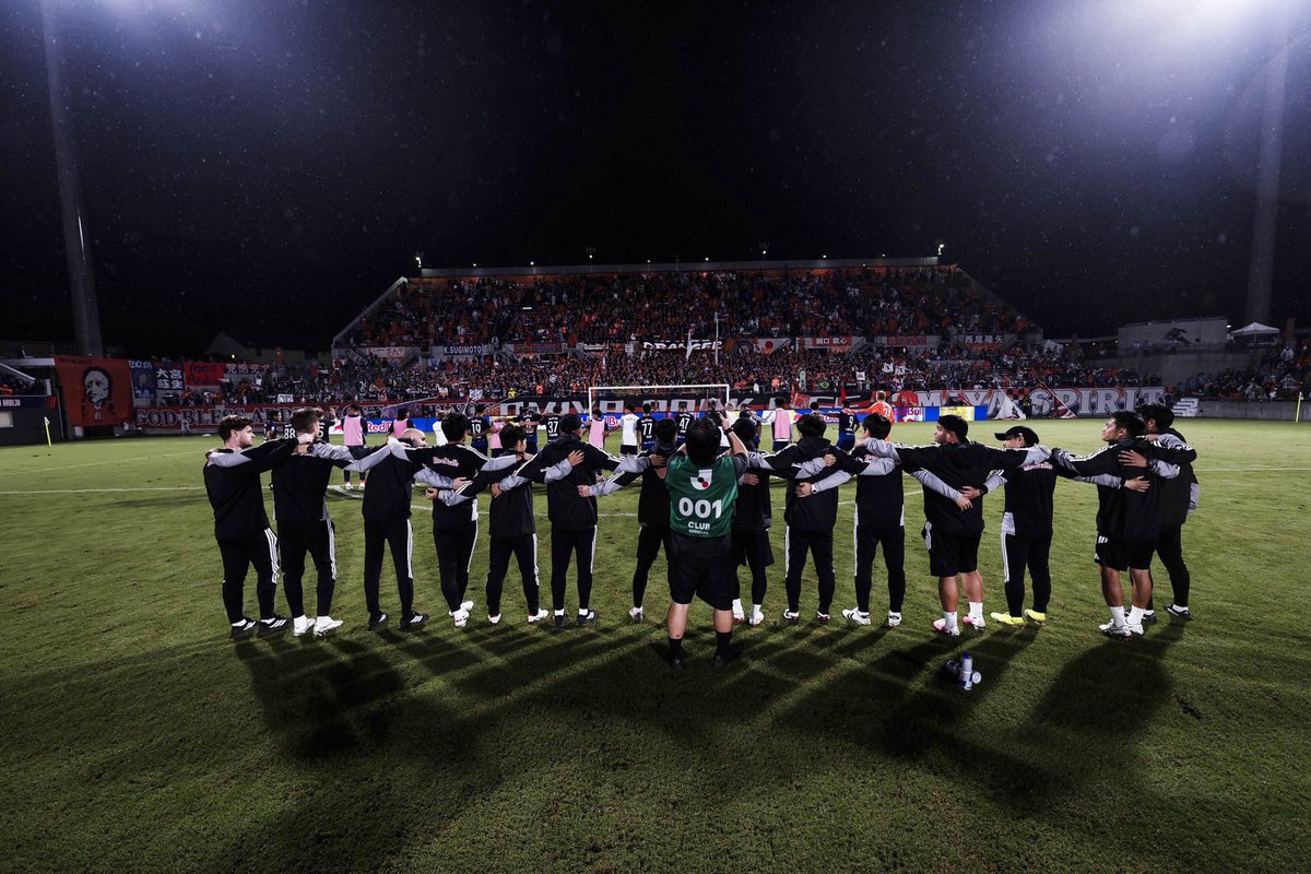 yusukeshimada10's tweet photo. 2026.9.26
vs KOFU
5-1 Win
久しぶりの勝ち点3

昨日も最高の応援、
雰囲気をありがとうございました！！

山岸さんは自分がザスパ草津時代の選手とGKコーチの間柄。
時の流れを感じます。
#大宮アルディージャ #ヴァンフォーレ甲府 #ザスパ草津 https://t.co/vCEfUHLdyI