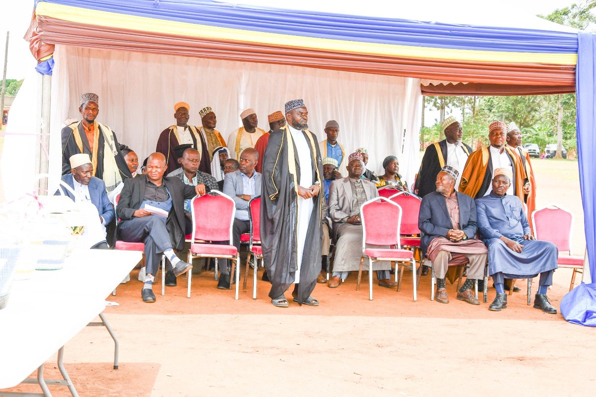 BusogaConsorti1's tweet photo. The Fourth Edition of the #Busoga Prayer Week is led by the Muslim Faith . Today, a couple of them have attended the prayers . https://t.co/laaHMfaY5k