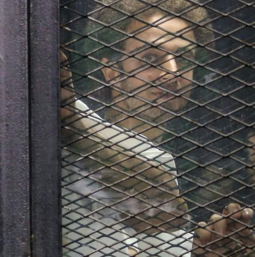 boda_talat's tweet photo. في عام ٢٠٢١ كتبت شقيقة المعتقل اسلام عامر أنه كان محكوم عليه بالاعدام في قضية فض #رابعة وتم تعديل الحكم النهائي بالمؤبد
"أخي في مستشفى السجن منذ أكثر من شهرين إلى الآن مرّ فيها بأهوال صعبة نعلم عنها القليل"
#الحرية_للمعتقلين https://t.co/znJflEwsyQ