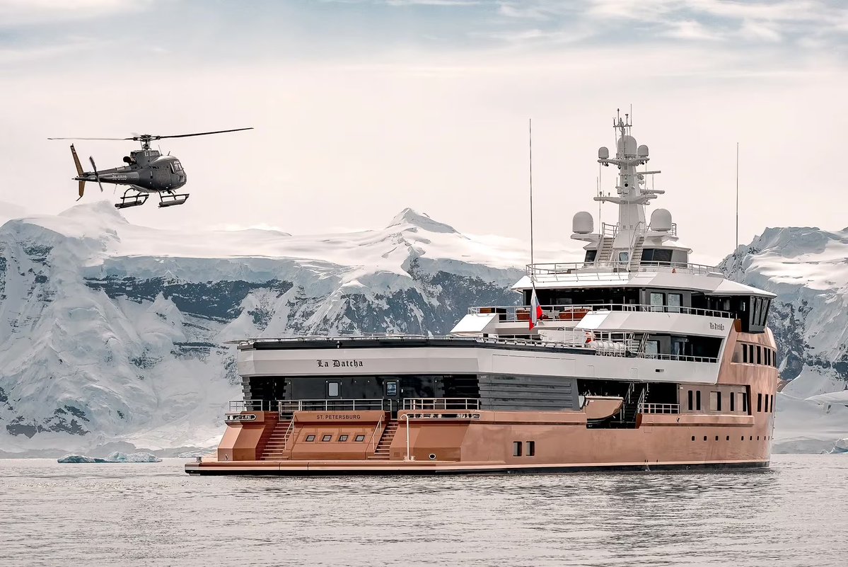 kotecinho's tweet photo. La datcha Expedition Yacht https://t.co/fpdlMkczLM