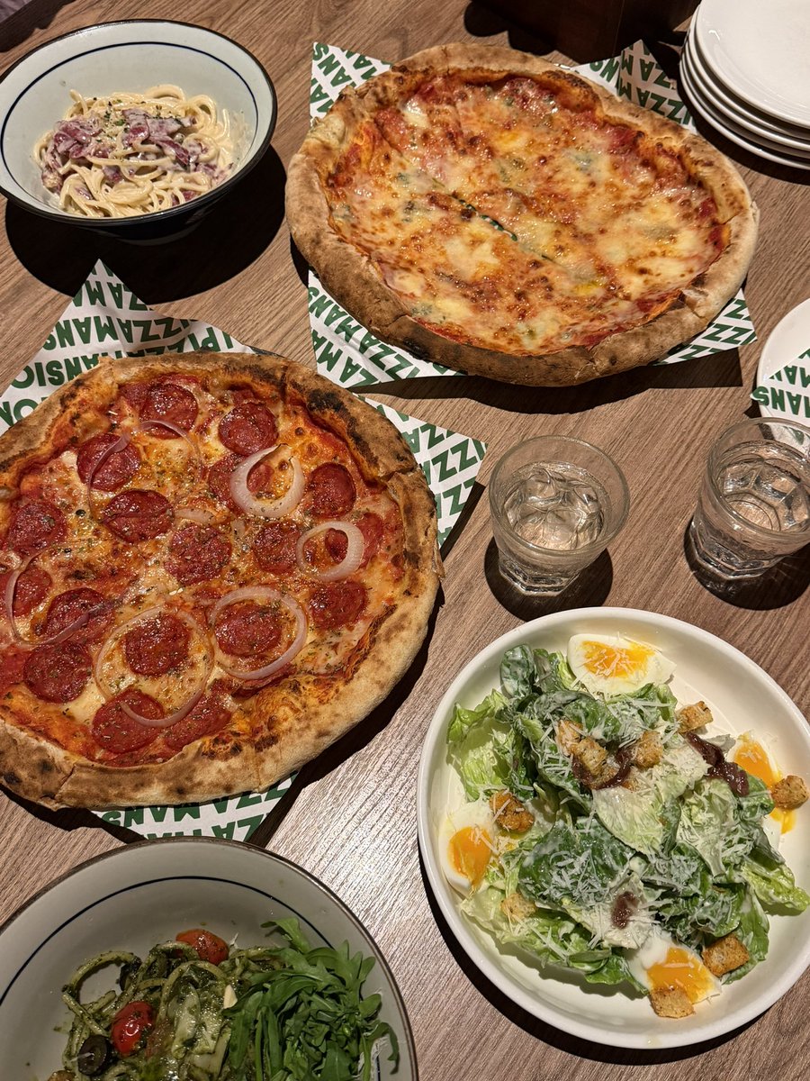 Z444TY's tweet photo. decided to surprise and treat my siblings <3 https://t.co/EdzjFwkoTJ