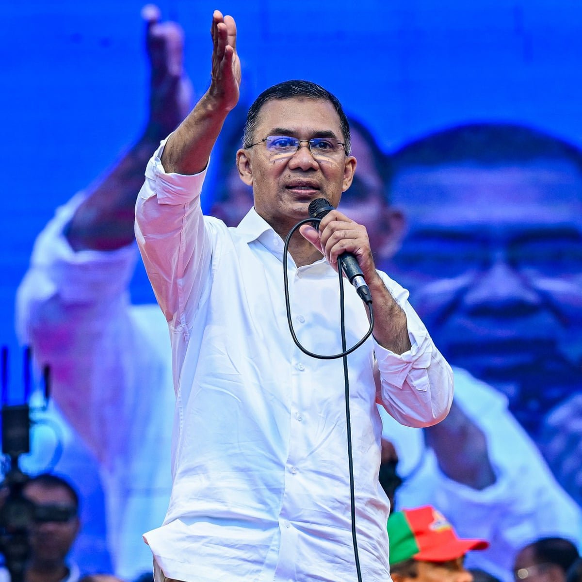 ZaRRRaRiii's tweet photo. The Tarique Rahman government has proposed replacing planned sculptures commemorating Bangabandhu Sheikh Mujibur Rahman's March 7, 1971 speech and the surrender of Pak forces the same year with water fountains at Suhrawardy Udyan. https://t.co/k1nViCwRR3