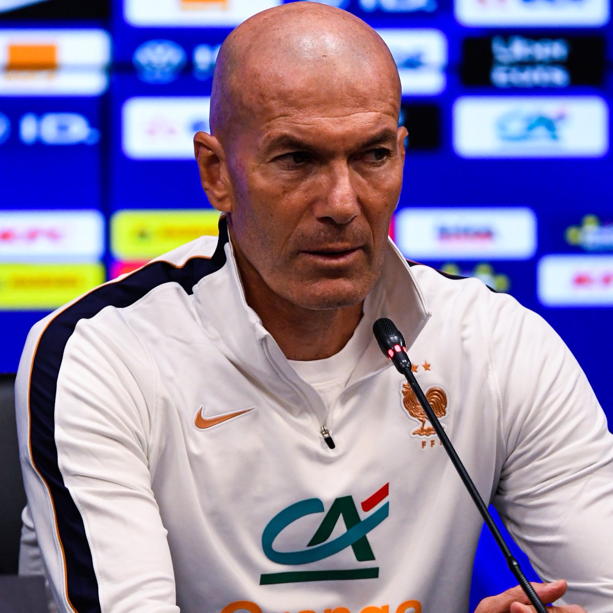 lnstantFoot's tweet photo. 🚨 Rayan Cherki 🇫🇷 : "C'EST UNE DINGUERIE POUR MOI D'AVOIR ZIDANE EN COACH.

C'EST QUE DU BONHEUR !" 😁

(@telefoot_TF1) https://t.co/hy9QznQtp3