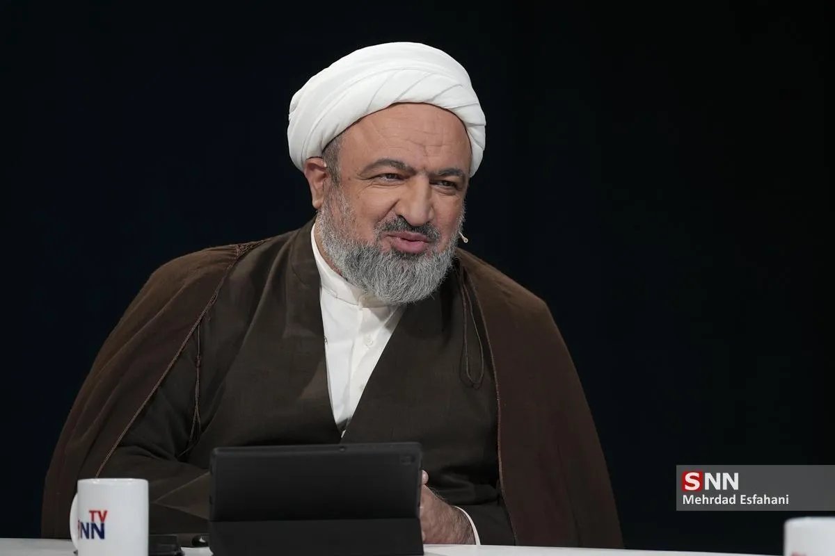 ainmahdavi's tweet photo. حجت الاسلام حمید رسایی با شکایت قالیباف به زندان می رود
آن هم در میانه ی نمایندگی مجلس
چه زندان شرافتمندانه ای
علیه جریان وفاق

سنگ را بسته اند و سگ را گشوده اند https://t.co/tZ2LMXzuuZ