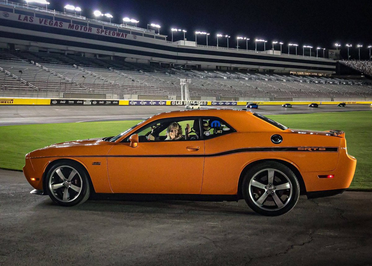 Mileage_impo's tweet photo. 2012 Dodge Challenger SRT-8 6.4L V8 with 320,000 miles (514,990 km) on the clock. 

1 owner since new.

Full service history. 

Original engine and transmission (6-speed manual).

2nd alternator. https://t.co/A6UJuI7LAo