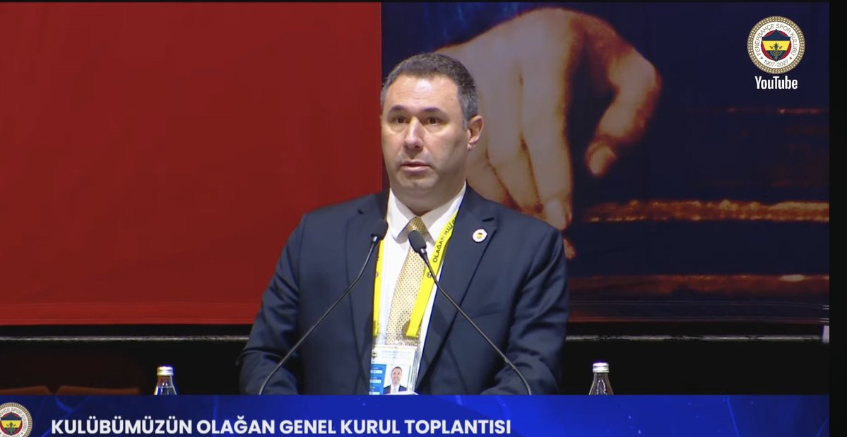 ajansfenercom's tweet photo. Barış Göktürk: "Burada sana kibarlık ediyoruz! Haddini bil bak, dikkatli ol. Haddini bil, dikkatli ol. Haddini bil, dikkatli ol, çok ters tepki alırsın." https://t.co/DPaUG2lT4E