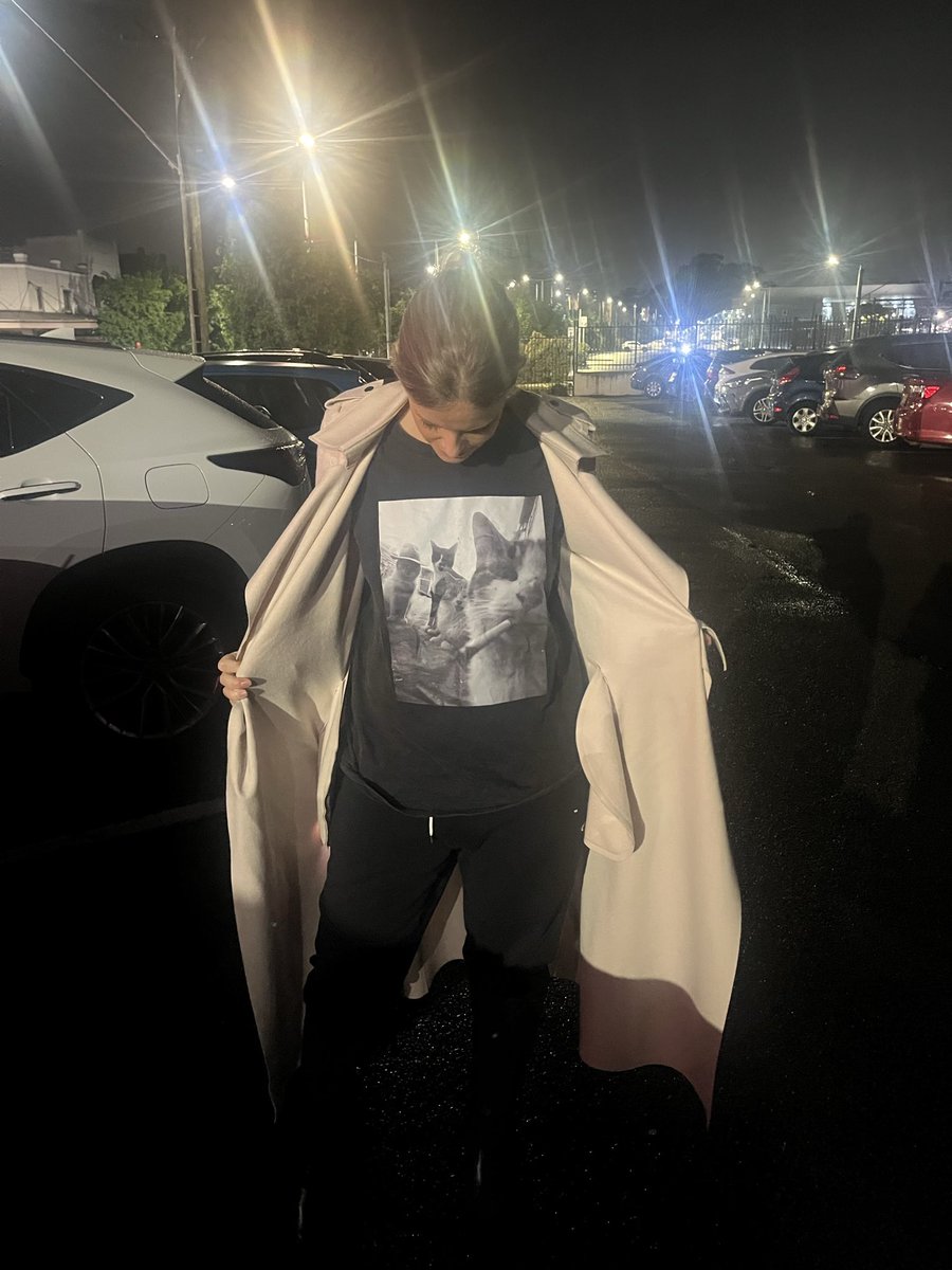JelisaApps's tweet photo. If anyone is ever wondering what’s happening under my coats on @7NewsSydney just know it’s never good. #nrl https://t.co/fgIV562tdd