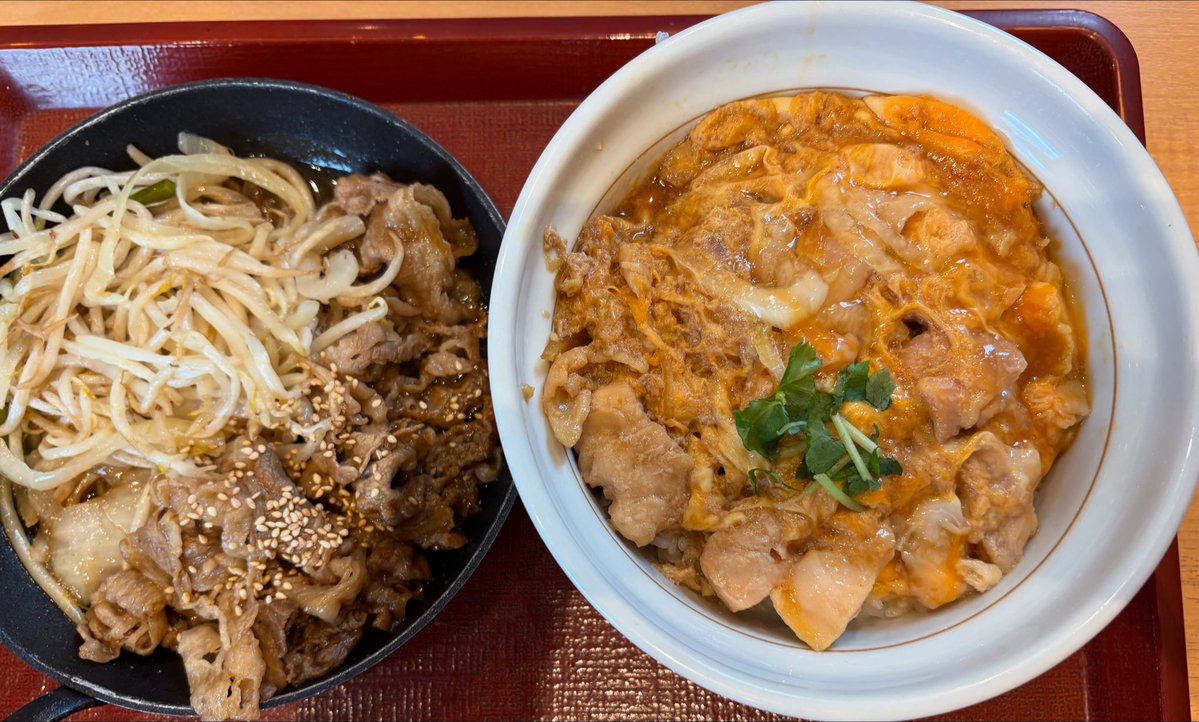EsoCBWYurELWAPx's tweet photo. #牛カルビ焼肉
#親子丼
#ランチ https://t.co/Y7q96OcEw9