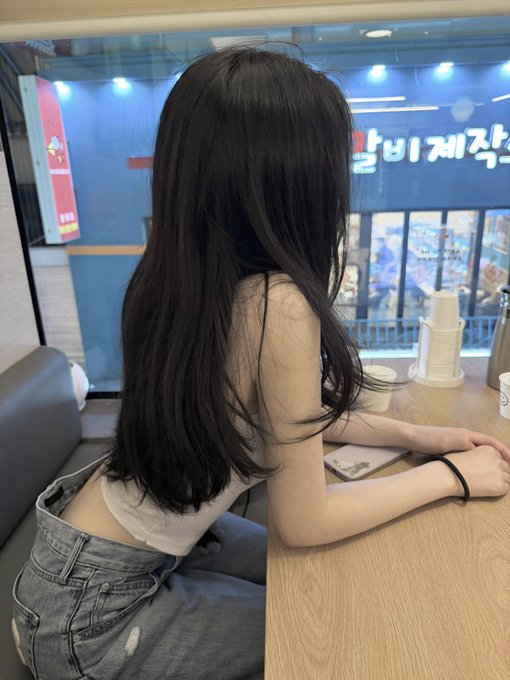 LuraWiktoree0's tweet photo. 섹스하고싶어진짜   #능욕 #섹트 #걸레 https://t.co/uMB0N8AZQW