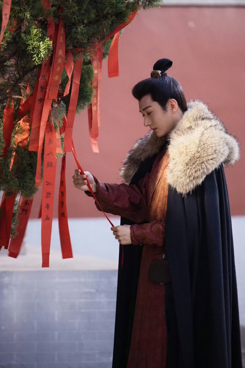 0531Seven's tweet photo. ภาพเดี่ยวของสตูฯ ภาพคู่ของเรา 🎋 🥰

#หอมรักมิรู้เลือน
#TanSongyun #ถานซงอวิ้น 
#LiuXueyi #หลิวเสวียอี้
Weibo 两小姐的便利贴
Weibo 刘学义工作室 https://t.co/gAaJI8S5Dd