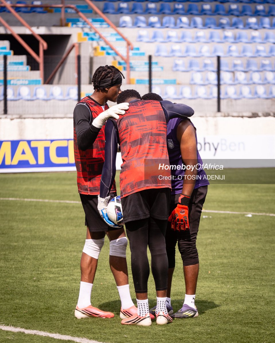 HomeBoyOfLaGos's tweet photo. Harcourt Ebenezer of @SportingLagos
#SPLBAR #EUROMATCHNPFL #NPFL27 https://t.co/pjLJCH8atL