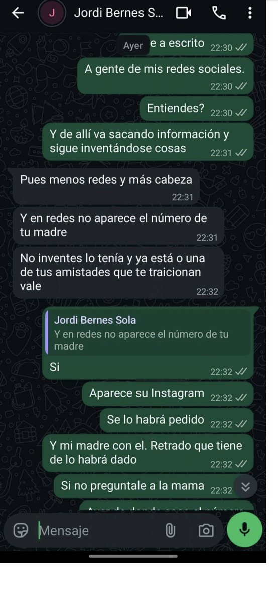 avisocroketas's tweet photo. Y mientras todo esto se estaba moviendo por redes, también se hablaba por privado de la información que estaba circulando y de las cosas que se estaban publicando. https://t.co/1oftlGj7fy