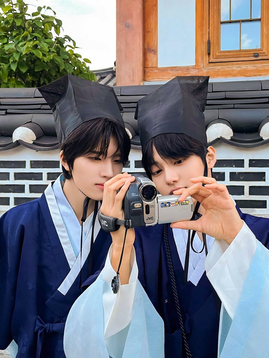 gejamkyu's tweet photo. 시발사는거너무좋어 https://t.co/ZKdgGphUuf