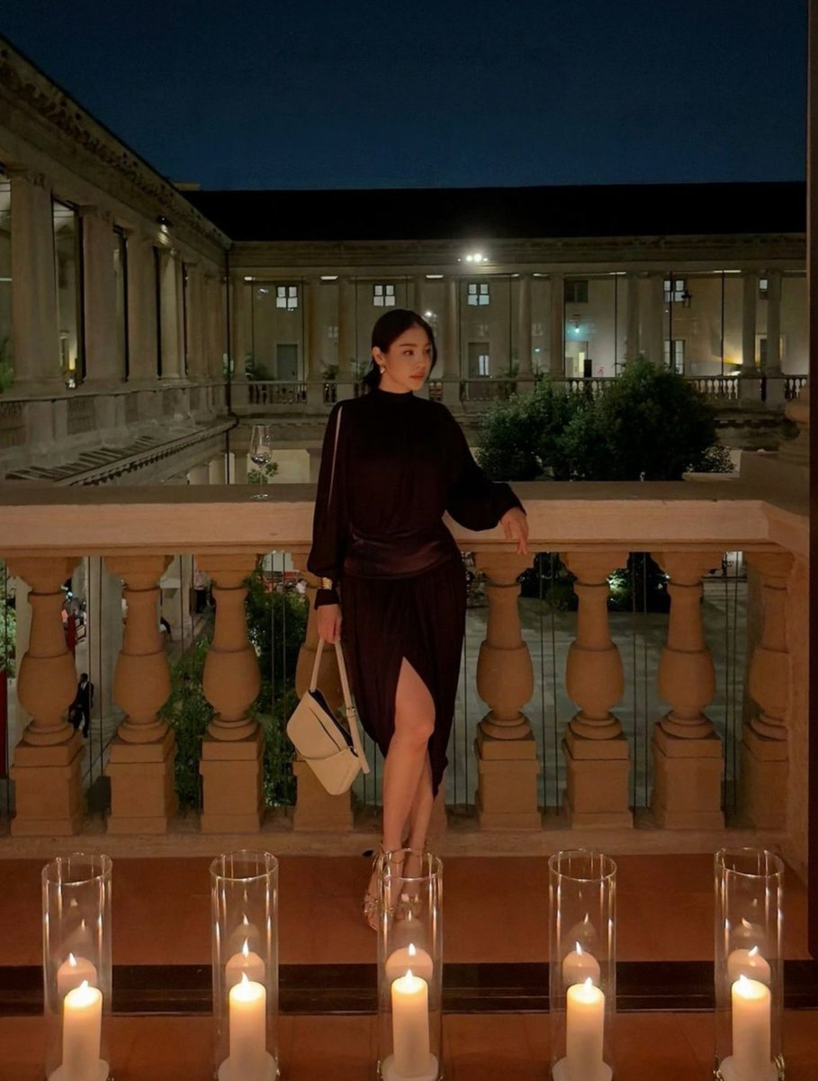 im_myouison2's tweet photo. GOD is a WOMAN 🌬🕯

#FerragamoXFaye
#FerragamoSS27
#Ferragamo https://t.co/wlTMu2ScxR