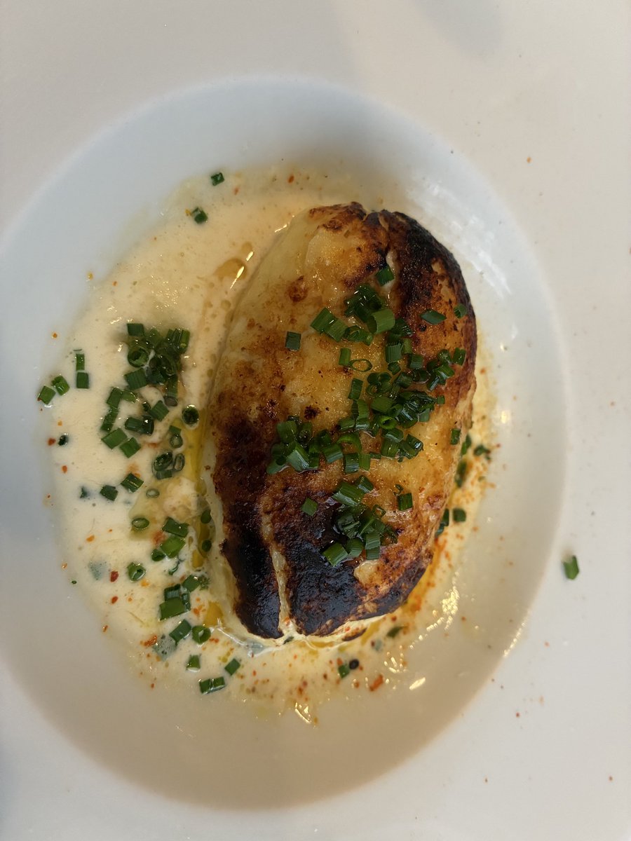 clavier_henri's tweet photo. Premier Plat d’Automne 🍁
Quenelle de Poulet au Foie Gras fumé ✨
📸26.09.26 - 12.46 https://t.co/6u9cCVLY1C