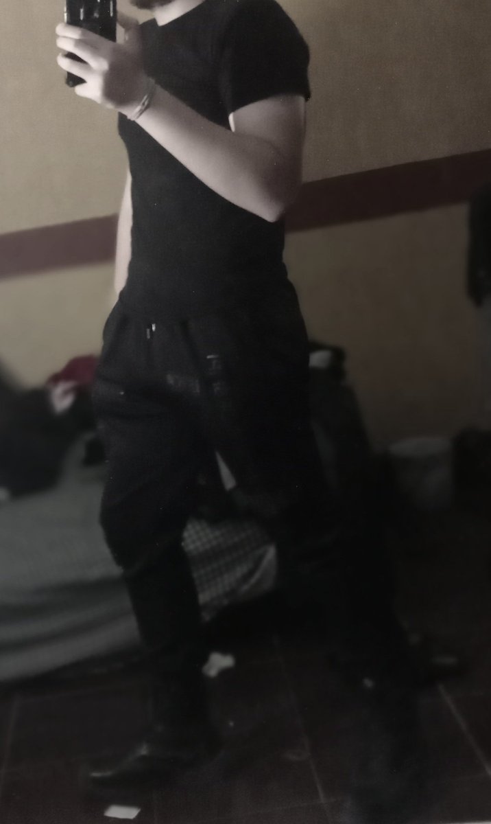 thornyf6's tweet photo. New pinned ✨
New to NSFW
💀 25 | he/him | bi (leaning women)
💀1.86m/6'1
💀 🇲🇽 | ESP / ENG
💀 spicy RTs + occasional pics
💀 switch | soft &amp; hard kinks
💀 photography, music, hiking
💀 anime &amp; videogames
💀 G59 until the grave
💀 DMs open (moots only)
✨ Like &amp; RT to be moots ✨ https://t.co/CfBOcL3C9V