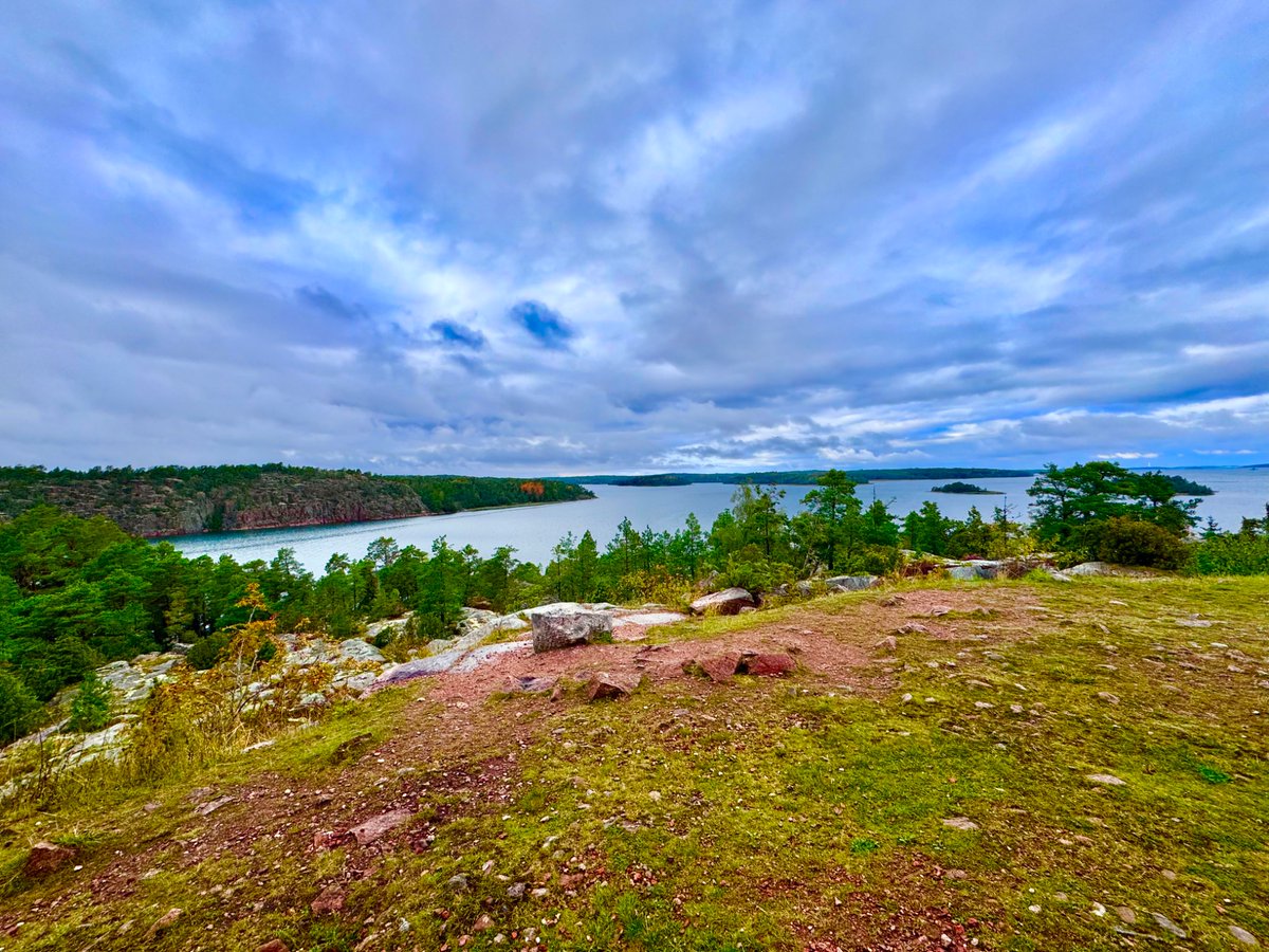 BSapag's tweet photo. Stepped back in time at the Bomarsund Fortress ruins in Åland!🇦🇽

Captivated by the massive stone walls and old cannons overlooking the sea. Destroyed in the 1850s. Fascinating piece of history connected to the region's unique heritage. Absolute must-visit!⚓️ #Aland🇦🇽 #History https://t.co/xxnPTYxHSY