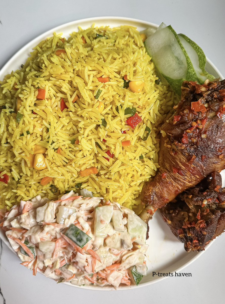 ptreatshaven's tweet photo. Sunday rice is served👩🏽‍🍳

My plate                                                   My man’s plate https://t.co/b23QToE8QR