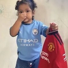 ehiz_mcfc's tweet photo. £1 billion in debt?? Now I understand why they desperately want City’s downfall.
They will source money which ever way possible to reduce their growing debt!

Broke ass club https://t.co/uKZIfHnwhc