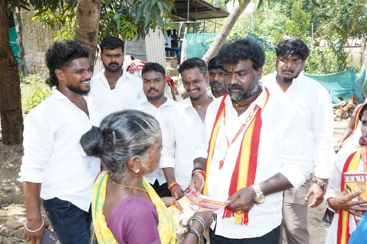 EcrPSaravanann's tweet photo. இன்று 
மதுராந்தகம் சட்டமன்றத் தொகுதி இடைத்தேர்தலில் தமிழக வெற்றி கழகத்தின் வெற்றி வேட்பாளர் திருமதி மரகதம் குமரவேல் அவர்களை ஆதரித்து மதுராந்தகம் தெற்கு ஒன்றியம் படாளம் ஊராட்சி செய்யூர் மெயின் ரோடு,பெரிய தெரு, மக்களிடம்
வெற்றி வாக்குகளை சேகரிக்க. https://t.co/1viJcRi0EH