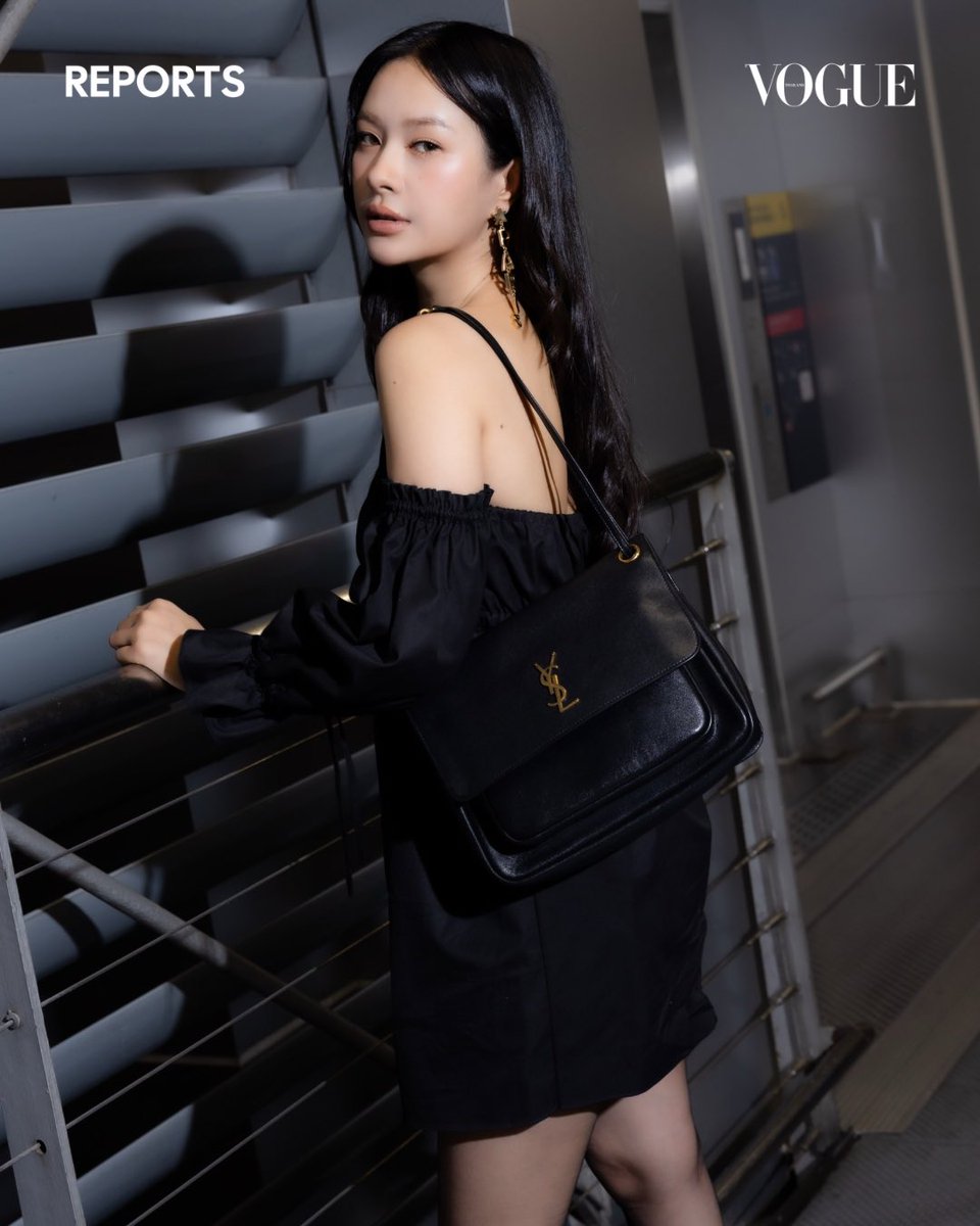 VogueThailand's tweet photo. #VogueReports แบรนด์แอมบาสเดอร์ ‘มิ้ลค์-พรรษา’ @panlyyy ออกเดินทางสู่กรุงปารีส ประเทศฝรั่งเศส เพื่อเข้าร่วมชมแฟชั่นโชว์ Saint Laurent @YSL คอลเล็กชั่นฤดูใบไม้ผลิ/ฤดูร้อน 2027 ผลงานการออกแบบโดย ‘Anthony Vaccarello’ ซึ่งมีกำหนดจัดขึ้นในวันพุธที่ 30 กันยายน เวลา 02.00 น. ตามเวลาประเทศไทย ซึ่งเป็นครั้งที่ 2 ของมิ้ลค์ในฐานะบุคคลสำคัญของแบรนด์ รอติดตามชมการอัปเดตเพิ่มเติม และรายงานโชว์ครั้งนี้พร้อมกับโว้กได้เลย #SaintLaurent #YvesSaintLaurent #MilkPansa #YSLxMilkPansa

Photo: Courtesy of Siant Laurent