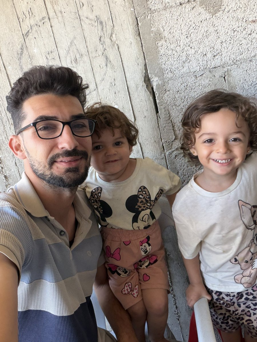 Mo7ammed_jawad6's tweet photo. Just for the people who care about us, we are still here.♥️🇵🇸 https://t.co/1VnTMAIp7L