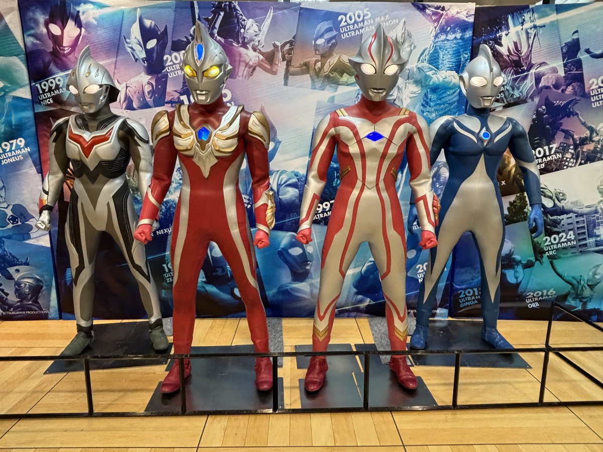 lucbus_another's tweet photo. ULTRAMAN Gallery 平成climax in大阪・あべのand✨

本日をもって、終了いたしました！
たくさんのご来店誠にありがとうございました✨

🔽イベント詳細はこちら
https://t.co/luzfL4FEJw

📅9/12(土)～9/27(日)
⌚午前11時~午後7時(最終入場18:30)
📍あべのand3階　アベノラクバスホール

#平成クライマックス展
#ウルトラマンマックス　#ウルトラマンメビウス
